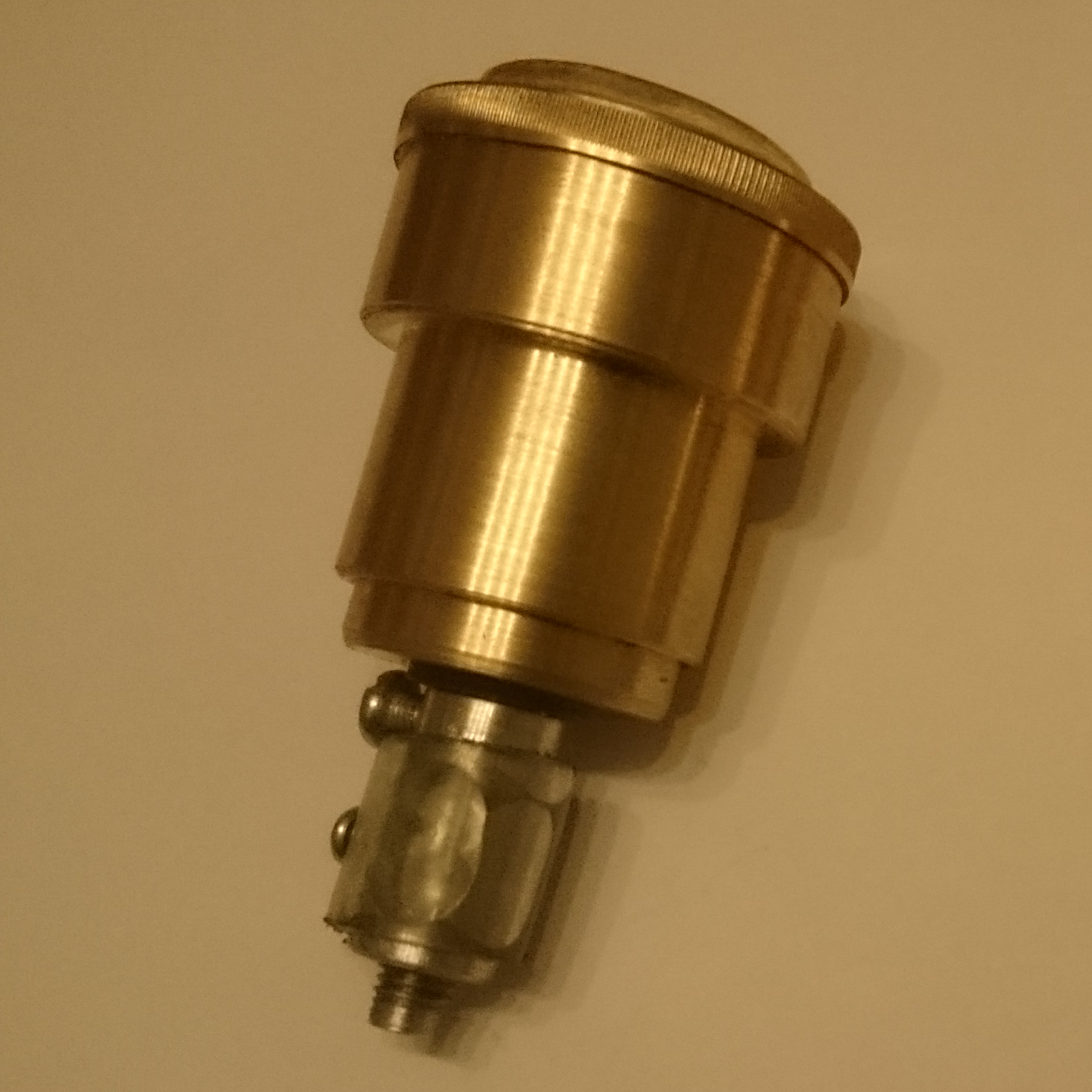 goute à goute en bronse et aluminium, techniques utilisées fraisage et tournage