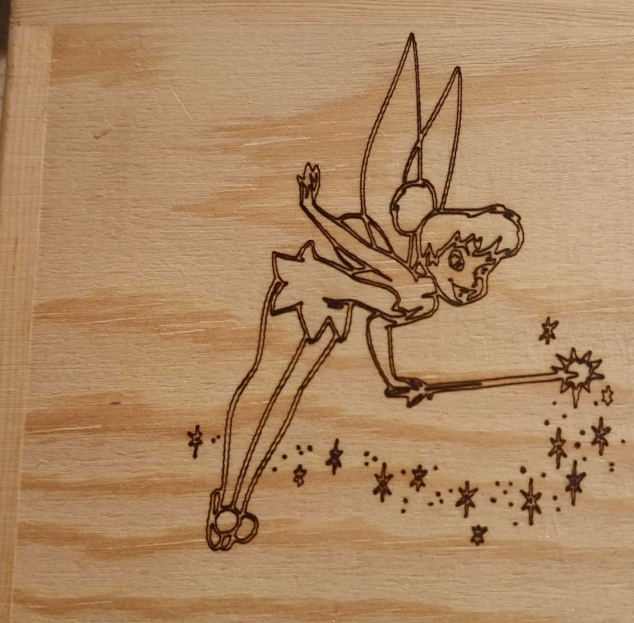 gravure laser sur coffret bois, thème Disney